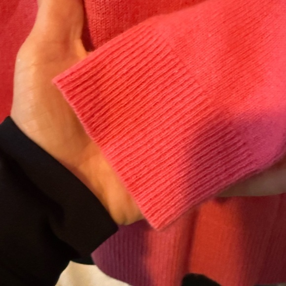 Lord & Taylor Soft Pink Cashmere Long Sleeve Sweater Women's Sz M - Picture 3 of 5